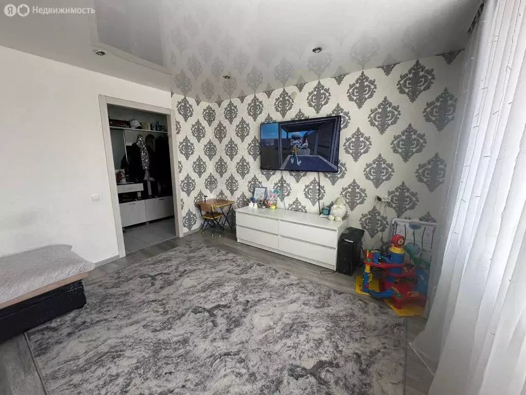 2-комнатная квартира: Сарапул, Центральный жилой район, улица ... - Фото 2