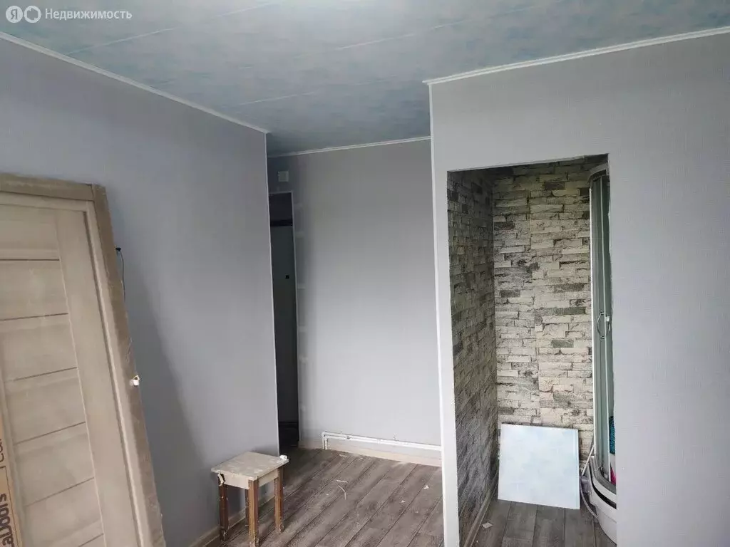 1к в 7-комнатной квартире (17 м) - Фото 0