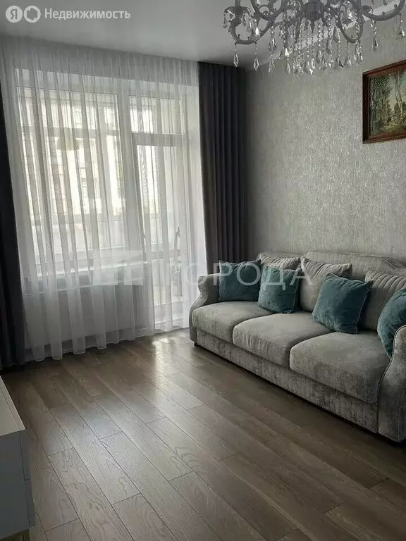 3-комнатная квартира: Барнаул, улица Сергея Семёнова, 34 (68 м) - Фото 1