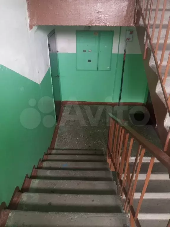 Комната 14 м в 4-к., 5/5 эт. - Фото 1