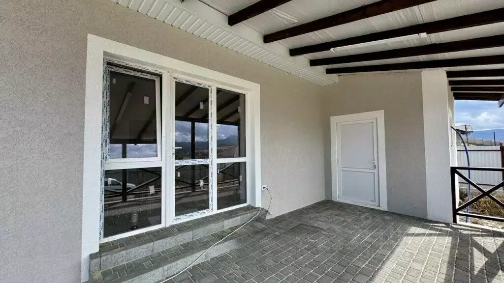 Дом в Крым, Симферопольский район, Трудовское с/пос, с. Денисовка ул. ... - Фото 1