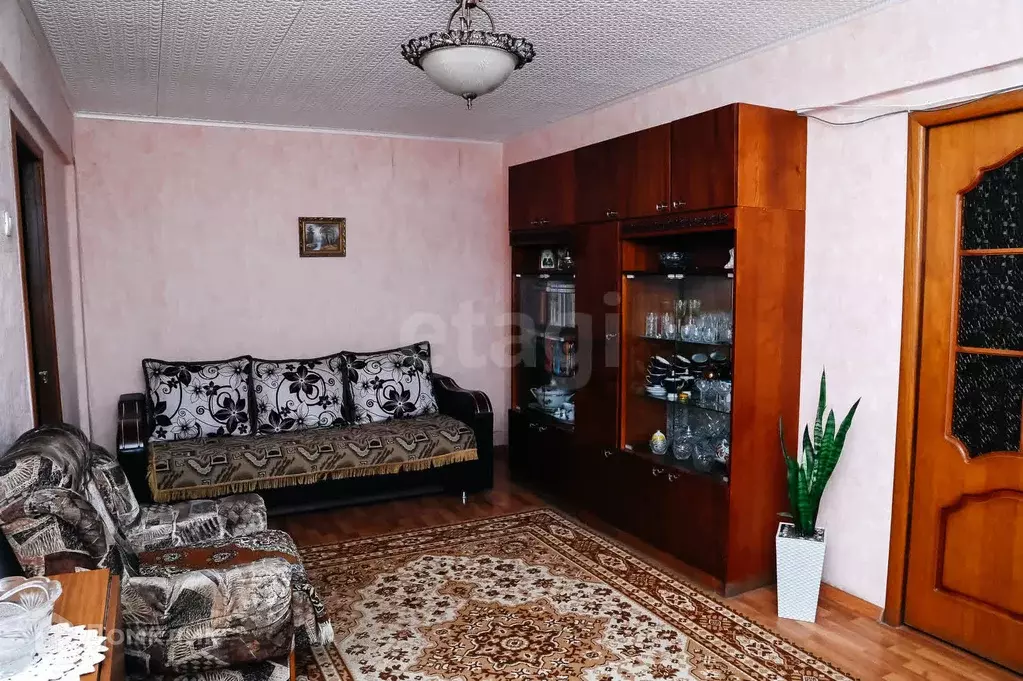 Продаётся 3-к квартира, 55.8 м - Фото 1