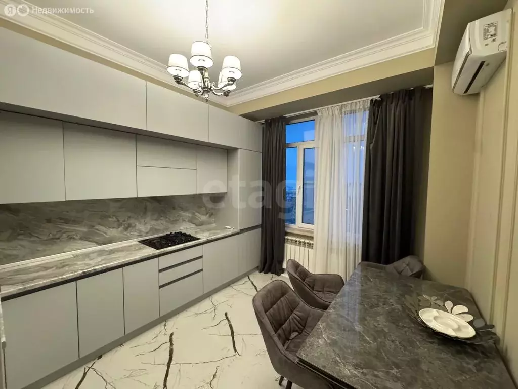 2-комнатная квартира: Махачкала, улица Времена Года, 9к1 (66 м) - Фото 2