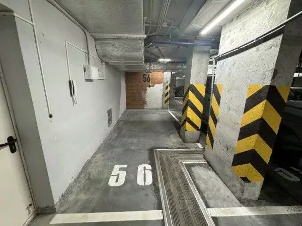 Гараж в Свердловская область, Екатеринбург ул. Азина, 31 (15 м) - Фото 1