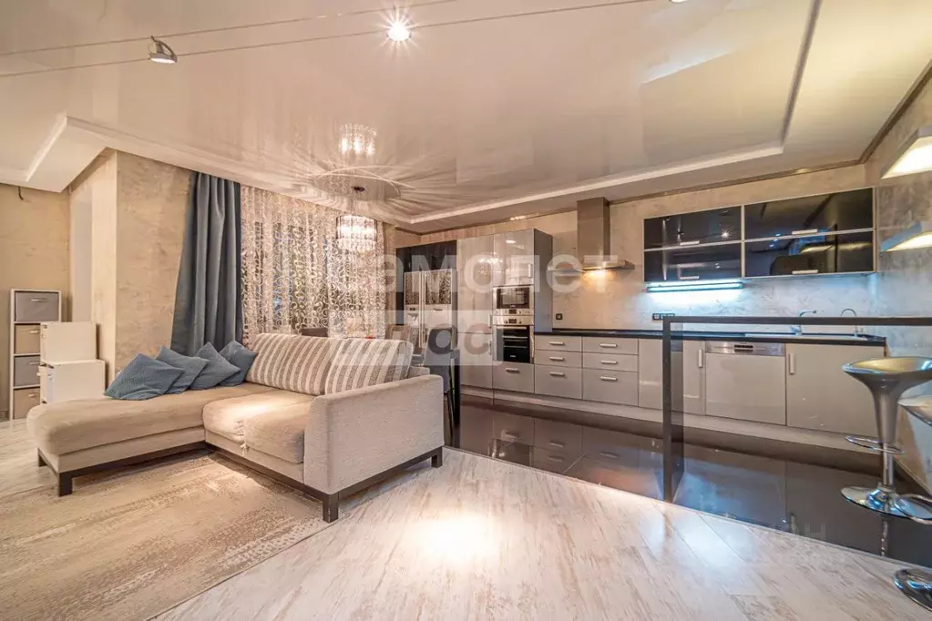 2-к кв. Пермский край, Пермь ул. Голева, 9А (75.0 м) - Фото 1