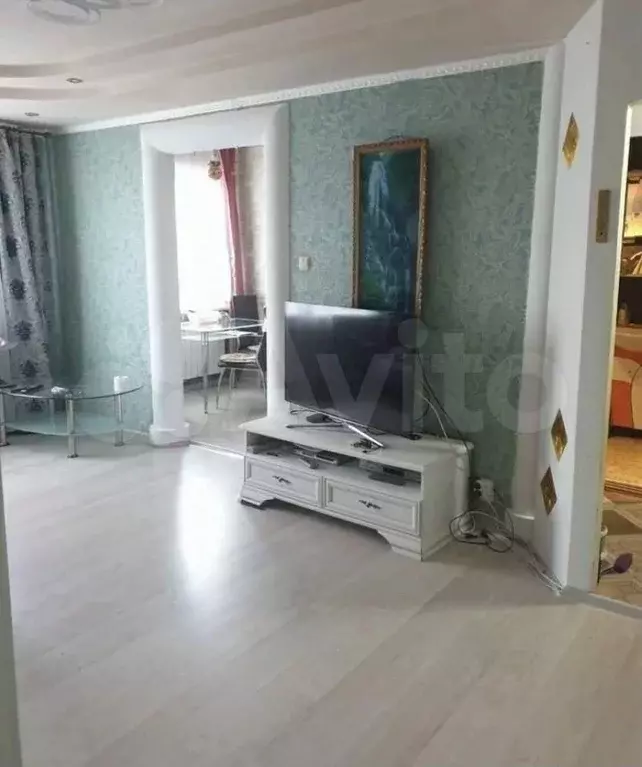 2-к. квартира, 50 м, 1/9 эт. - Фото 1