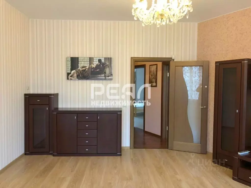 3-к кв. Ленинградская область, Гатчина ул. Рощинская, 17Б (101.4 м) - Фото 2