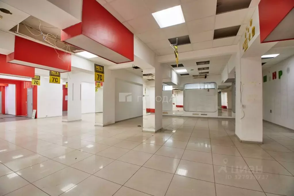 Торговая площадь в Кемеровская область, Новокузнецк ул. Кирова, 88 ... - Фото 1