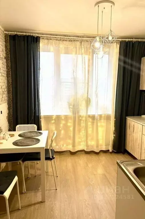 3-к кв. Санкт-Петербург ул. Крыленко, 45К3 (72.0 м) - Фото 1