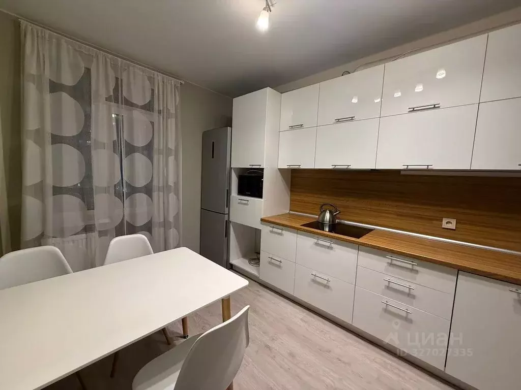 3-к кв. Санкт-Петербург Малая Митрофаньевская ул., 8к1 (82.0 м) - Фото 1