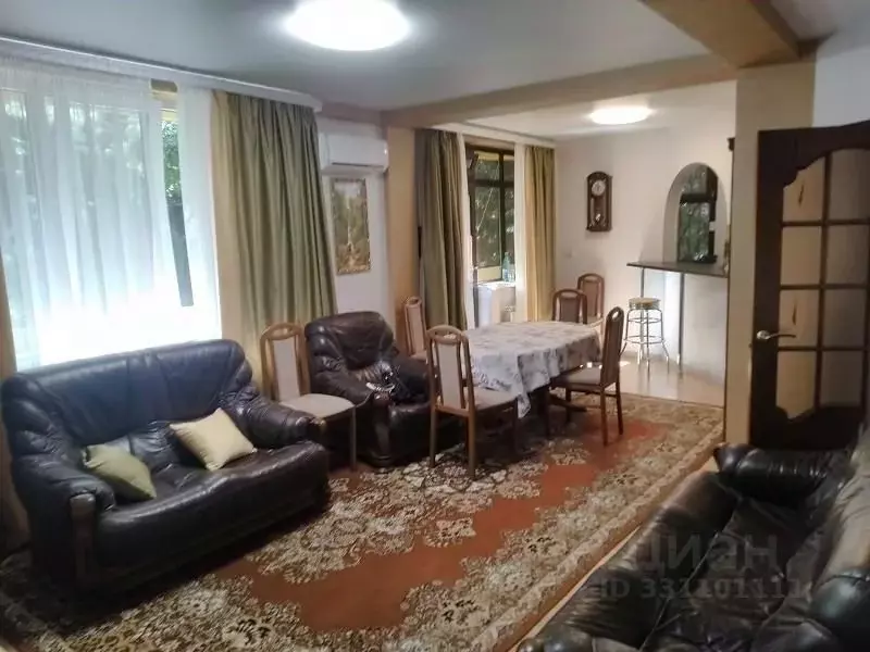 Дом в Краснодарский край, Сочи ул. Яна Фабрициуса, 51Г (240 м) - Фото 1