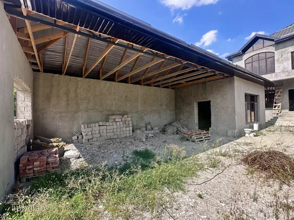 Дом в Кабардино-Балкария, Нальчик ул. Масаева, 20 (550 м) - Фото 2