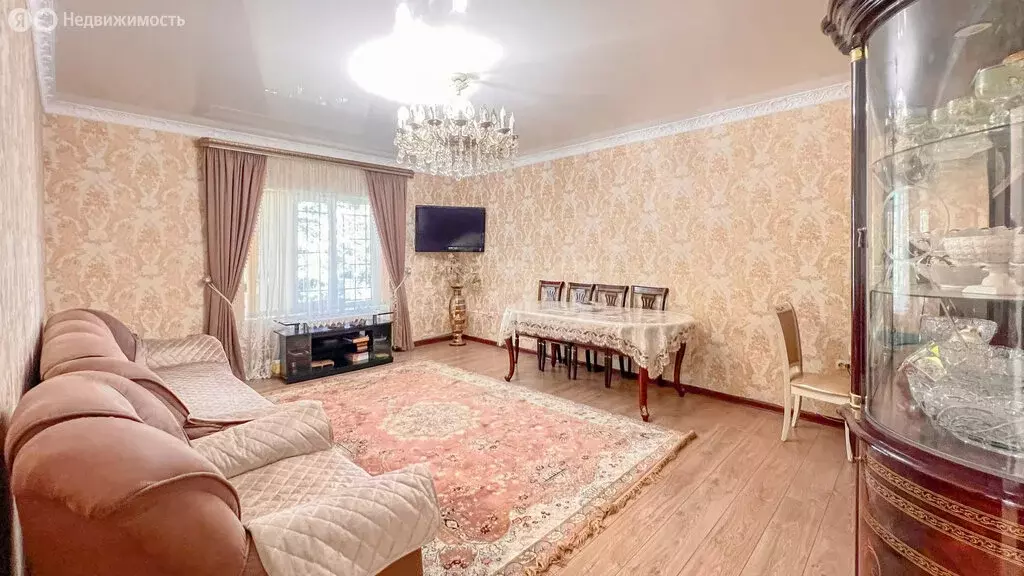 3-комнатная квартира: Нальчик, улица Карашаева, 18 (100.4 м) - Фото 2