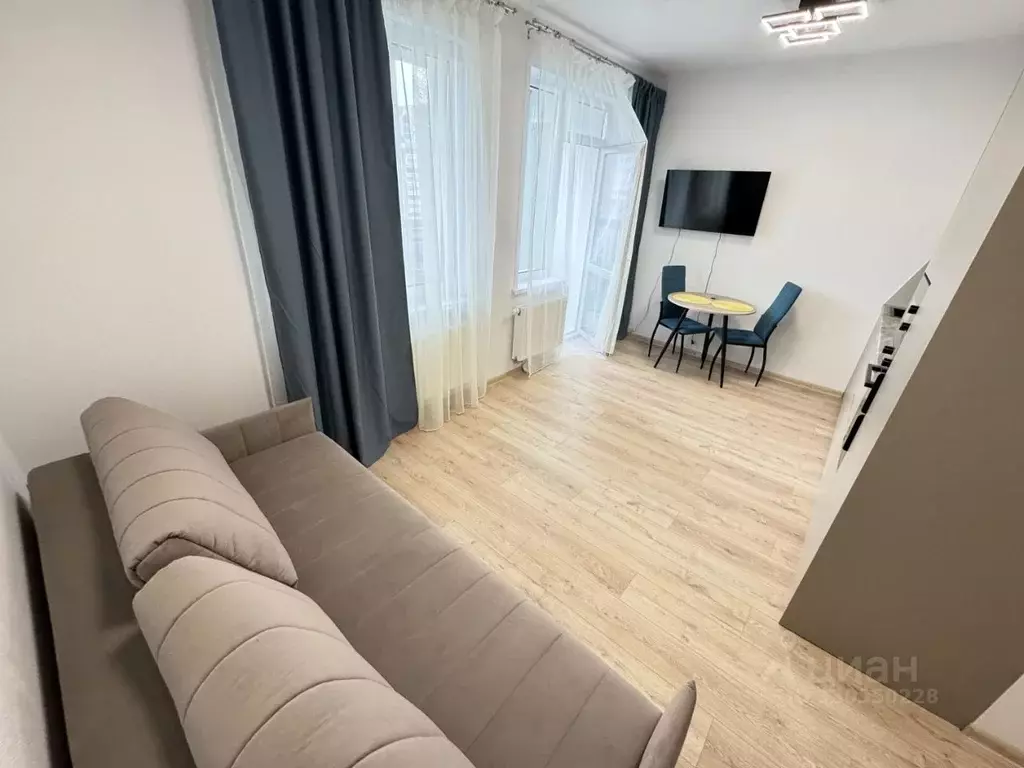 Студия Свердловская область, Екатеринбург ул. Викулова, 80 (25.0 м) - Фото 1