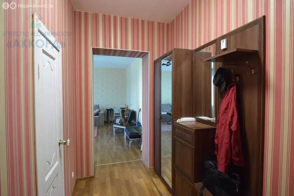 1-комнатная квартира: Барнаул, Змеиногорский тракт, 104Г (62 м) - Фото 1