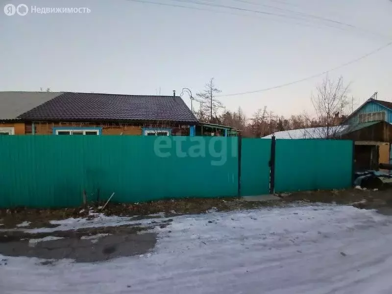 3-комнатная квартира: Северобайкальск, улица Чкалова, 8 (98 м) - Фото 1