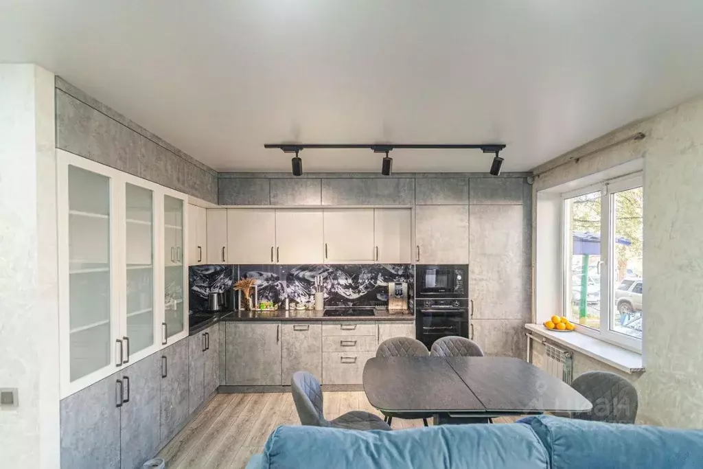 3-к кв. Томская область, Томск ул. Интернационалистов, 19 (65.1 м) - Фото 1