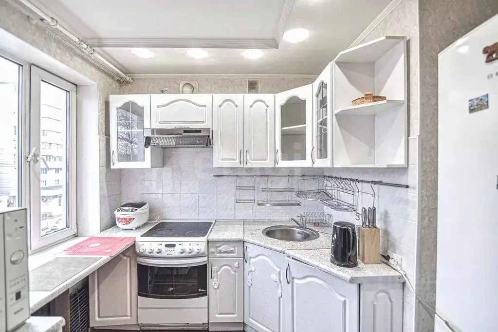 3-к кв. Сахалинская область, Южно-Сахалинск Сахалинская ул., 37 (61.6 ... - Фото 1