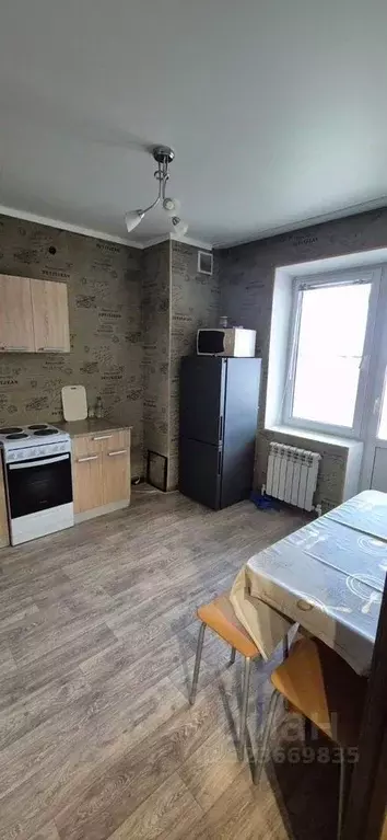 1-к кв. Астраханская область, Астрахань пл. Декабристов, 7 (64.0 м) - Фото 1