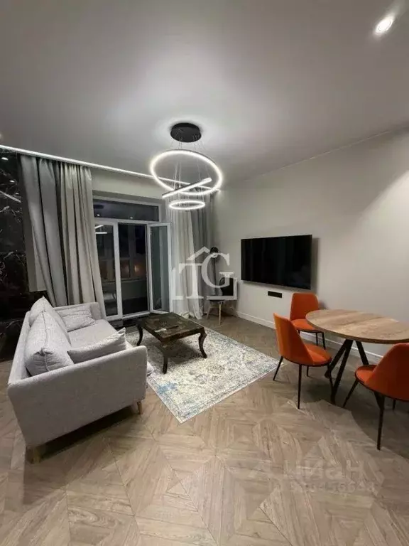 2-к кв. Санкт-Петербург Петровский просп., 5 (82.8 м) - Фото 1