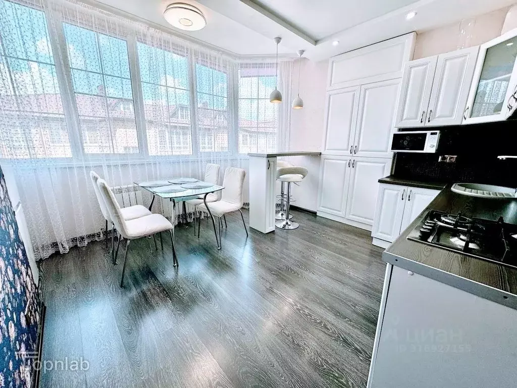 2-к кв. Адыгея, Тахтамукайский район, Яблоновский пгт Шоссейная ул., ... - Фото 2