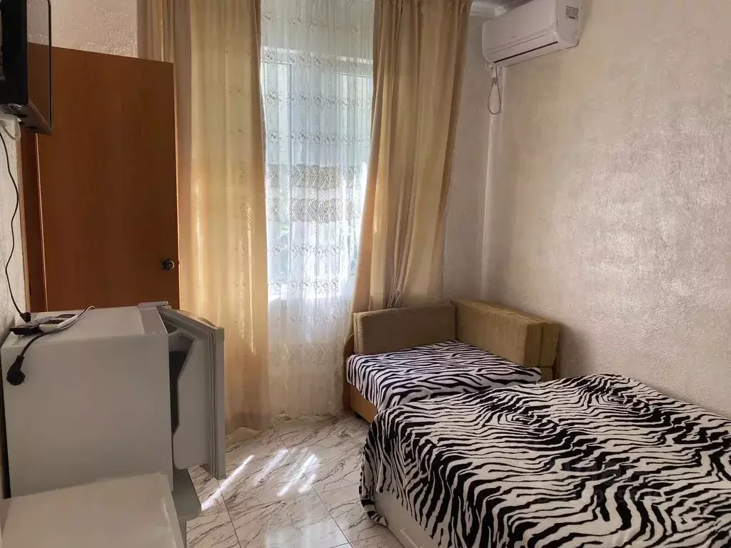 Комната Краснодарский край, Сочи ул. Бехтерева, 11 - Фото 2