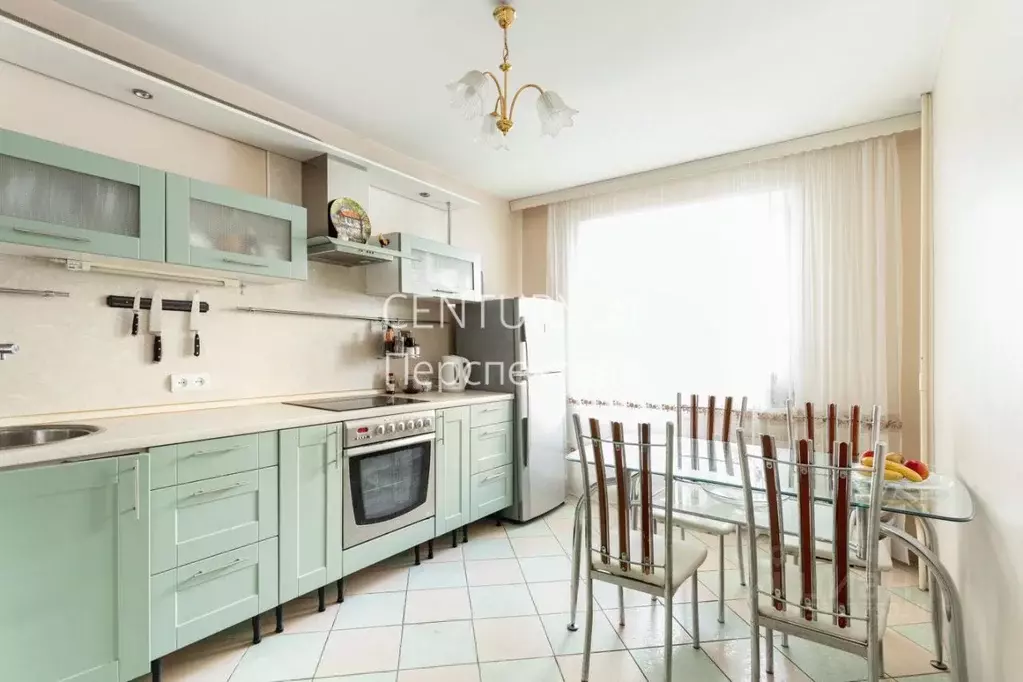 3-к кв. Московская область, Люберцы 115-й кв-л, ул. Авиаторов, 8 ... - Фото 0