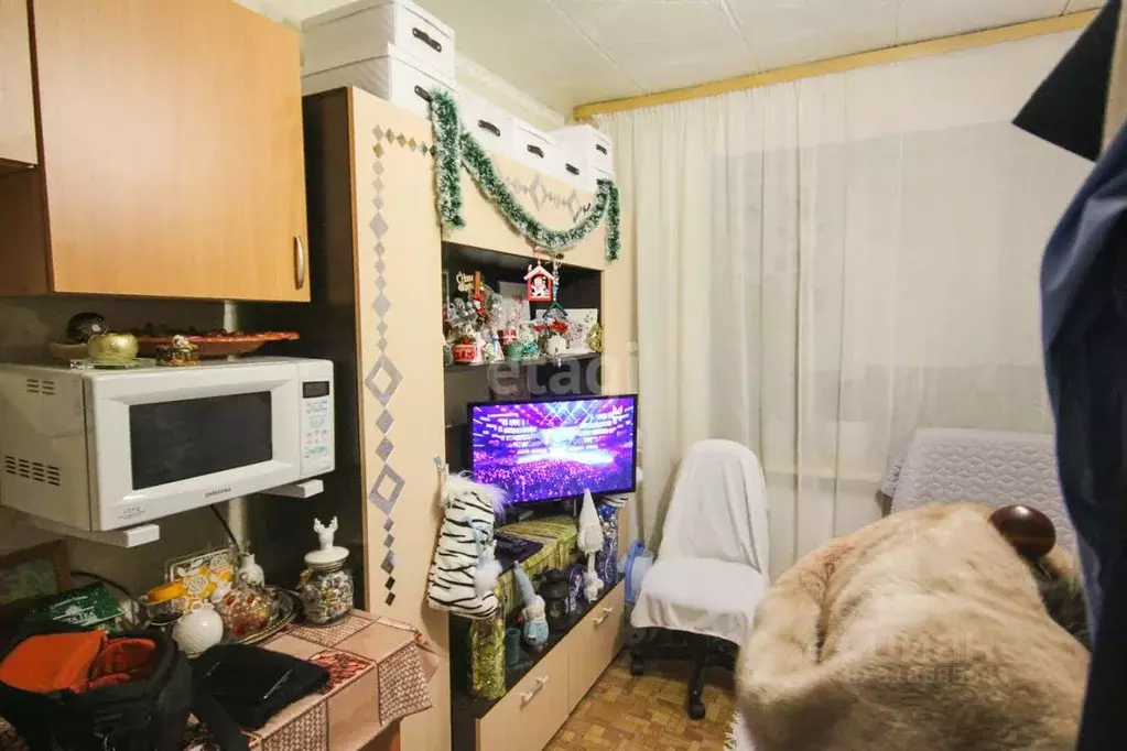 Комната Свердловская область, Екатеринбург ул. Амундсена, 51 (12.8 м) - Фото 0