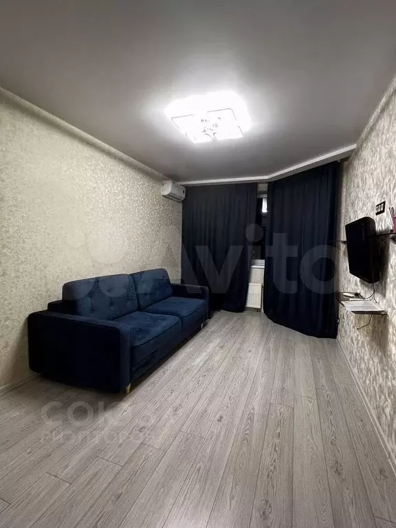 1-к. квартира, 40 м, 7/10 эт. - Фото 0