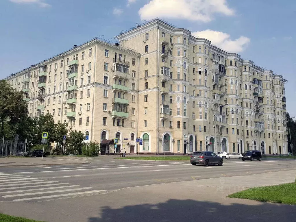 Продается 3-комнатная квартира - Фото 1