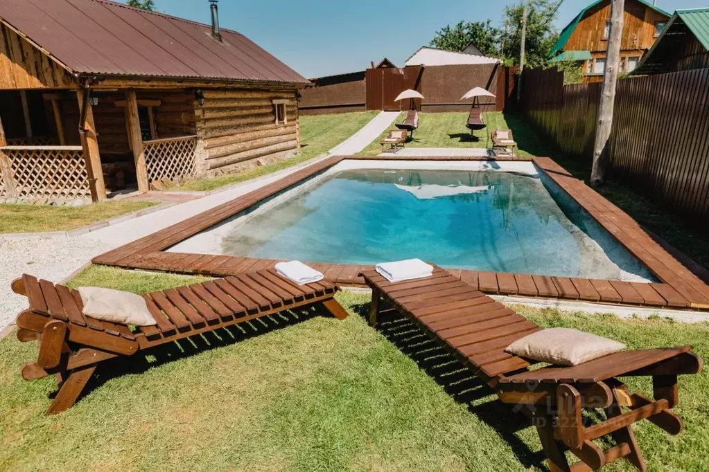 Дом в Свердловская область, Екатеринбург ул. Отдыха (200 м) - Фото 1