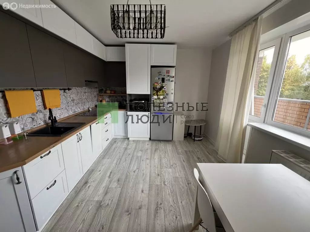 2-комнатная квартира: Ижевск, улица 30 лет Победы, 7А (55.7 м) - Фото 1