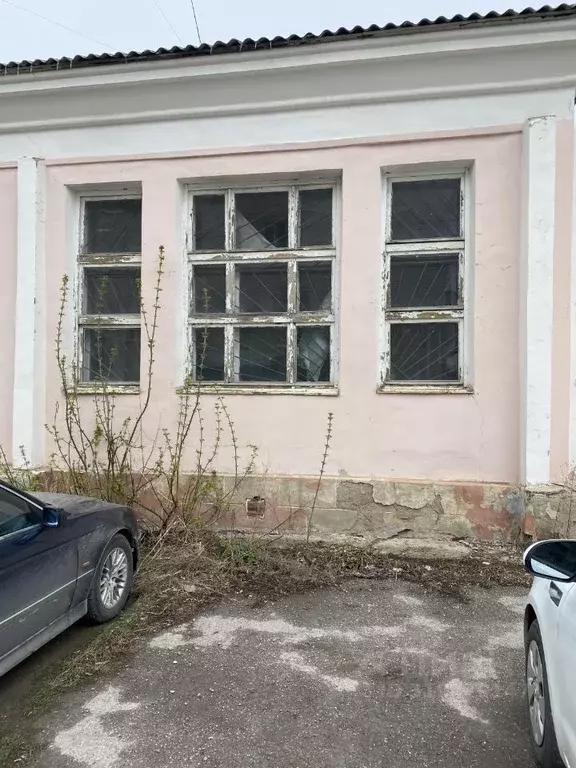Помещение свободного назначения в Свердловская область, Богданович ул. ... - Фото 0