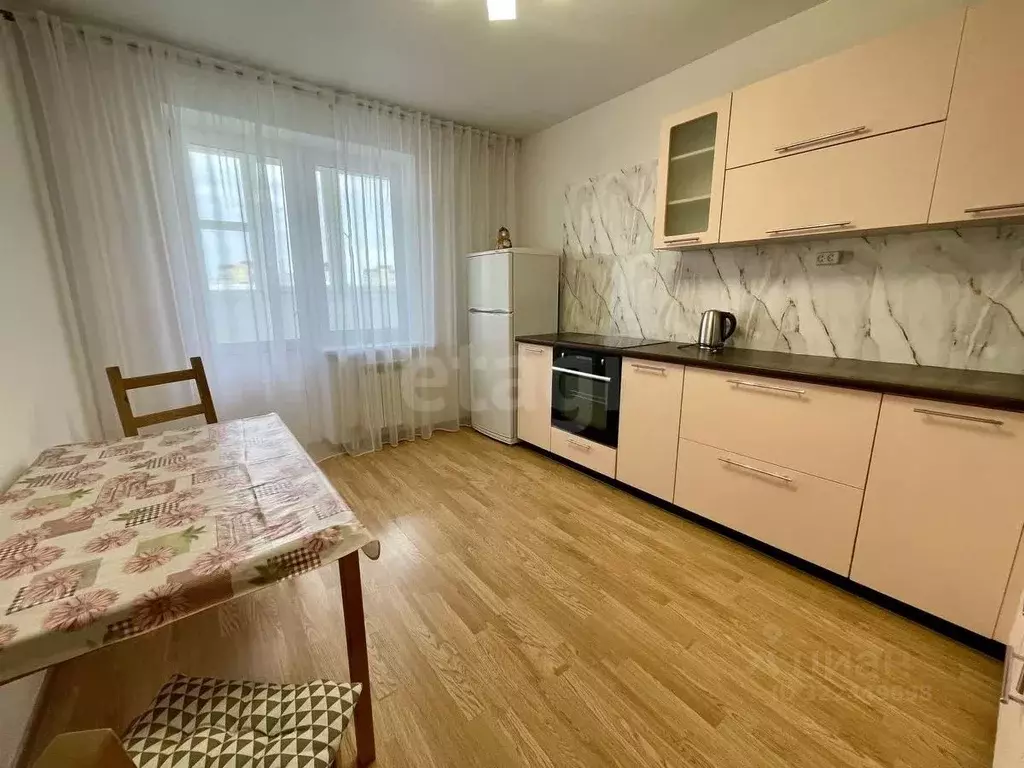 1-к кв. Тюменская область, Тюмень Заречный проезд, 41 (48.0 м) - Фото 1