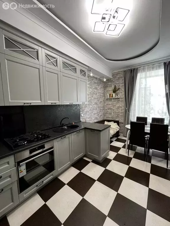 3-комнатная квартира: Минеральные Воды, проспект Карла Маркса, 74 ... - Фото 1