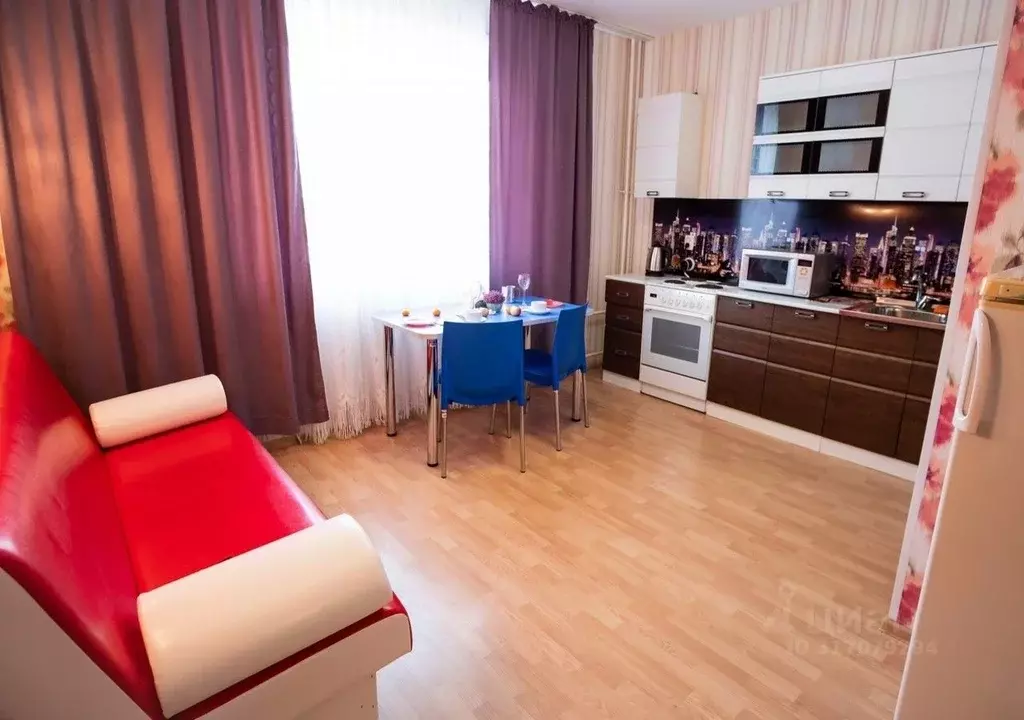 2-к кв. Челябинская область, Челябинск ул. Петра Сумина, 8 (41.3 м) - Фото 1