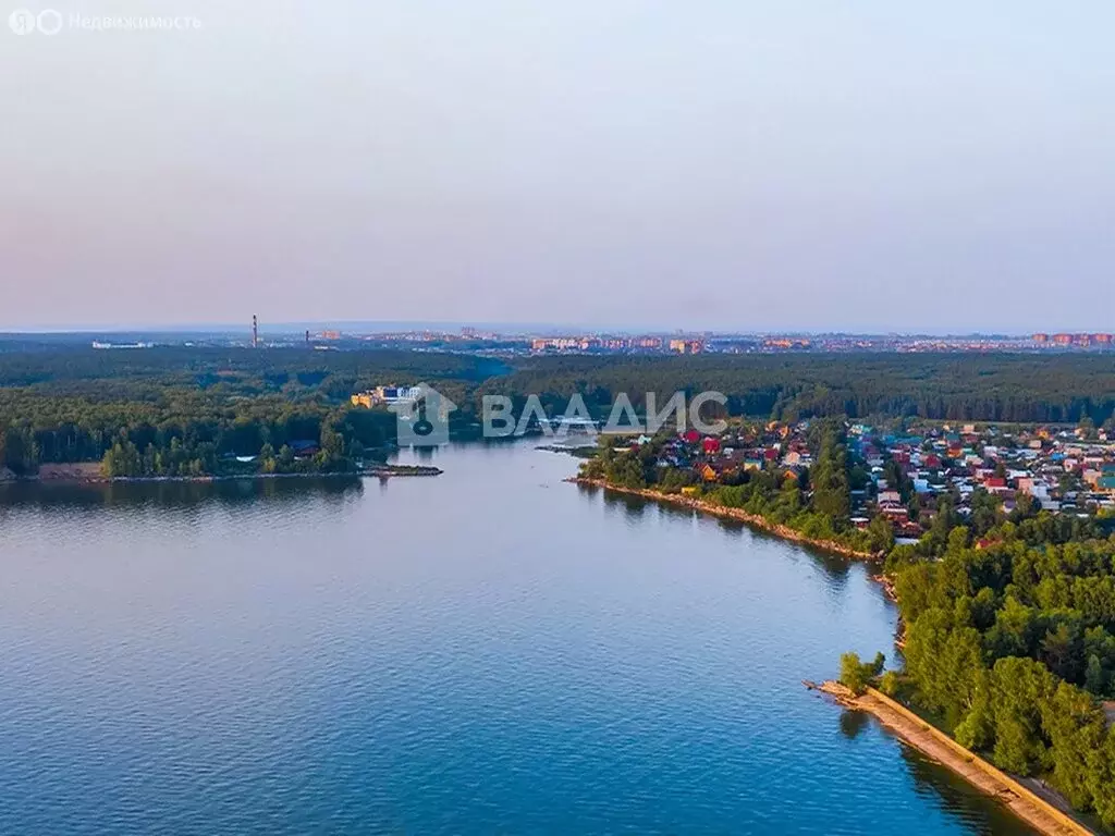 Участок в Новосибирская область, рабочий посёлок Колывань (972 м) - Фото 1