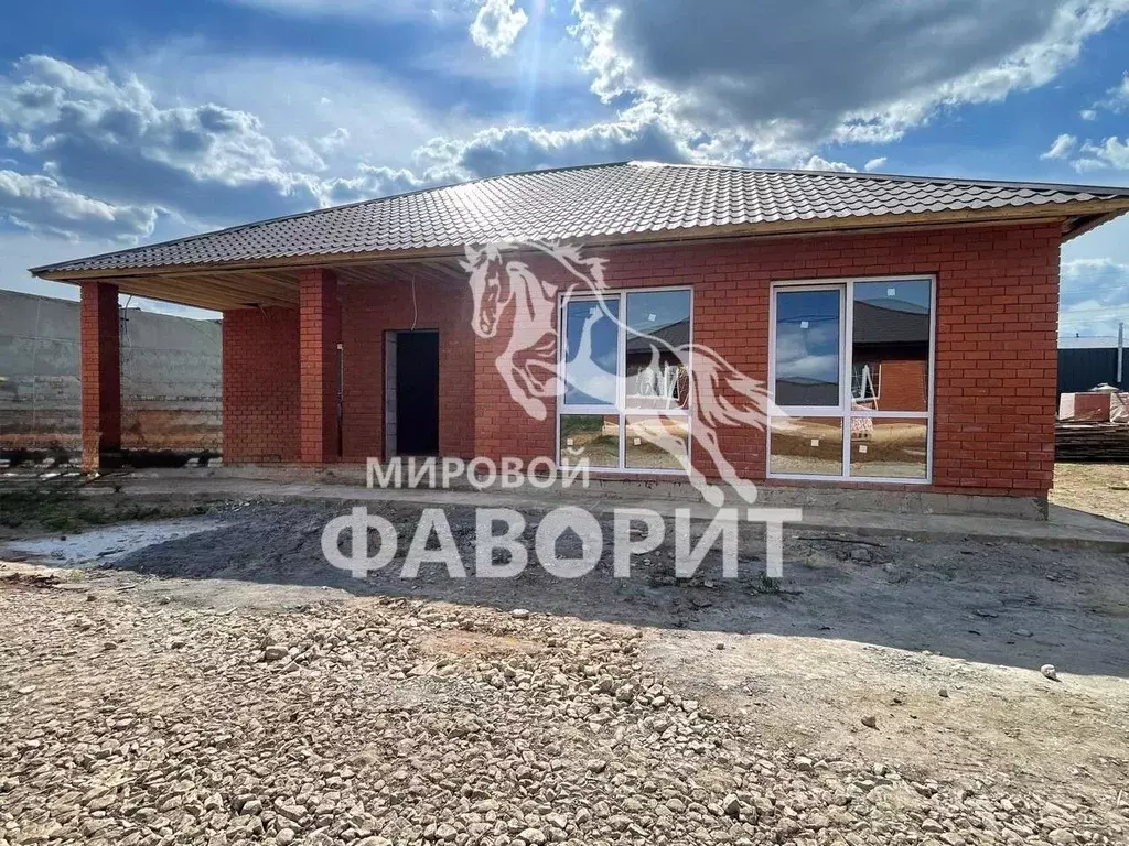 Дом в Оренбургская область, Оренбургский район, с. Нежинка ул. ... - Фото 1
