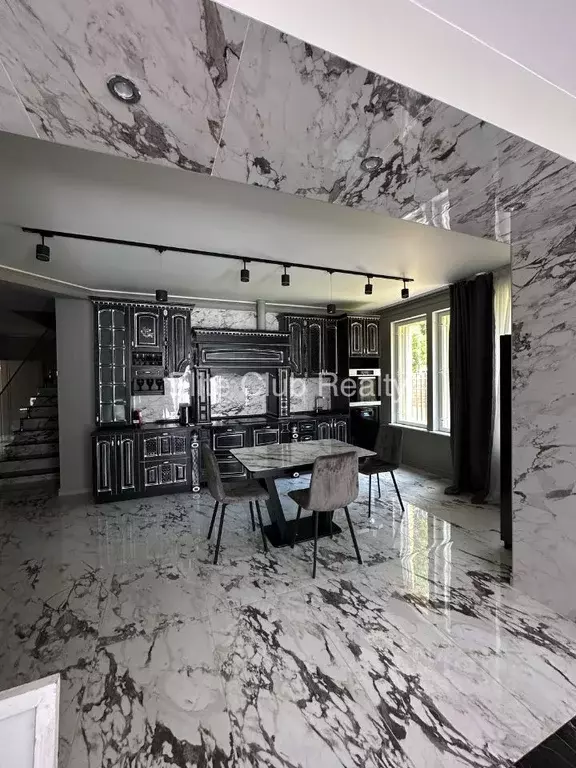 Коттедж в Санкт-Петербург пос. Комарово, Цветочная ул., 22к11 (245 м) - Фото 1