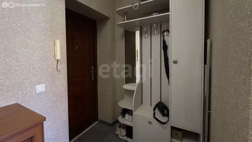 1-комнатная квартира: микрорайон Чкаловск, улица Докука, 11 (37.5 м) - Фото 1