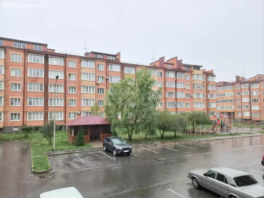 3-комнатная квартира: Владикавказ, улица Коблова, 1к1 (95.2 м) - Фото 1