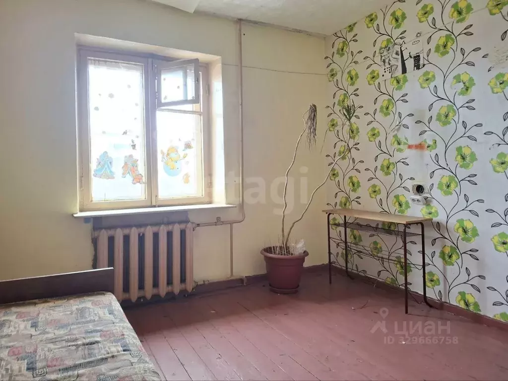 Комната Вологодская область, Череповец Комсомольская ул., 4 (11.5 м) - Фото 1