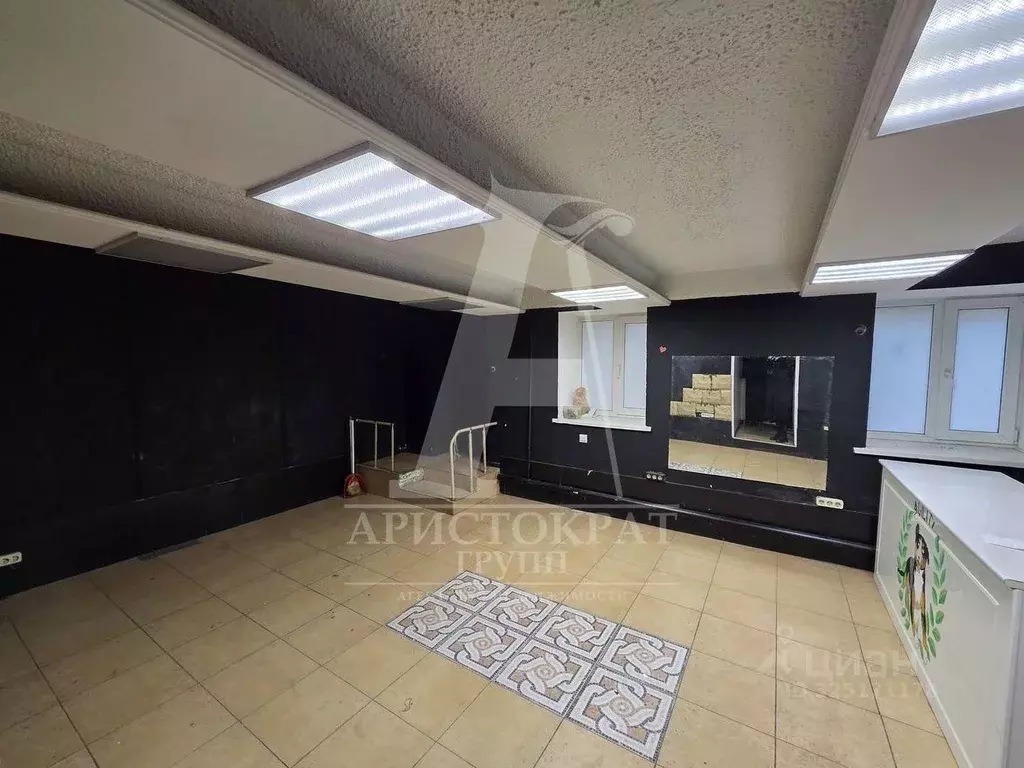 Торговая площадь в Ставропольский край, Пятигорск просп. 40 лет ... - Фото 2