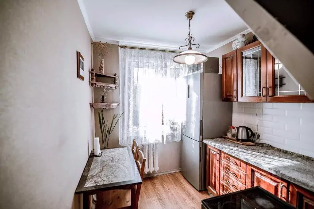 2-к кв. Сахалинская область, Южно-Сахалинск Сахалинская ул., 37 (44.7 ... - Фото 1