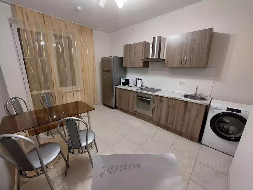 2-к кв. Московская область, Красногорск бул. Космонавтов, 13 (68.0 м) - Фото 0