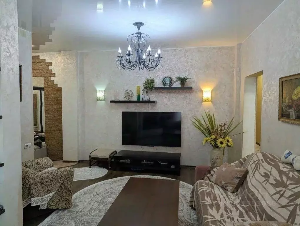 3-к кв. Хакасия, Абакан ул. Кирова, 112/1 (92.1 м) - Фото 1
