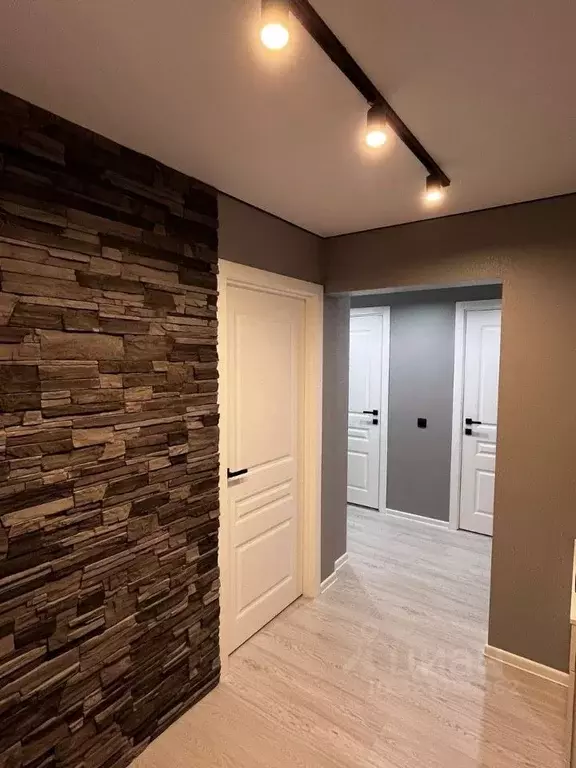 2-к кв. Татарстан, Казань ул. Комиссара Габишева, 7 (64.0 м) - Фото 1