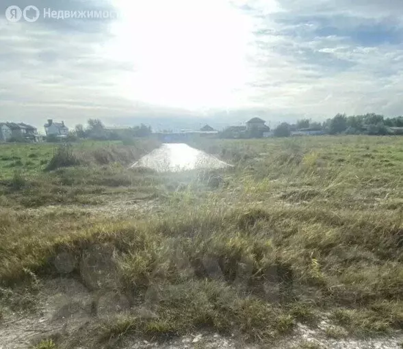 Участок в Темрюк, СНТ Труженик, Осенняя улица (6 м) - Фото 1