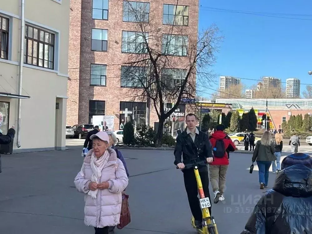 Торговая площадь в Москва ул. Ленинская Слобода, 26 (452 м) - Фото 1