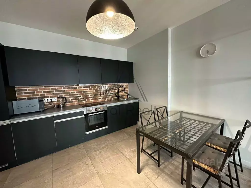3-к кв. Санкт-Петербург наб. Макарова, 60 (90.0 м) - Фото 1